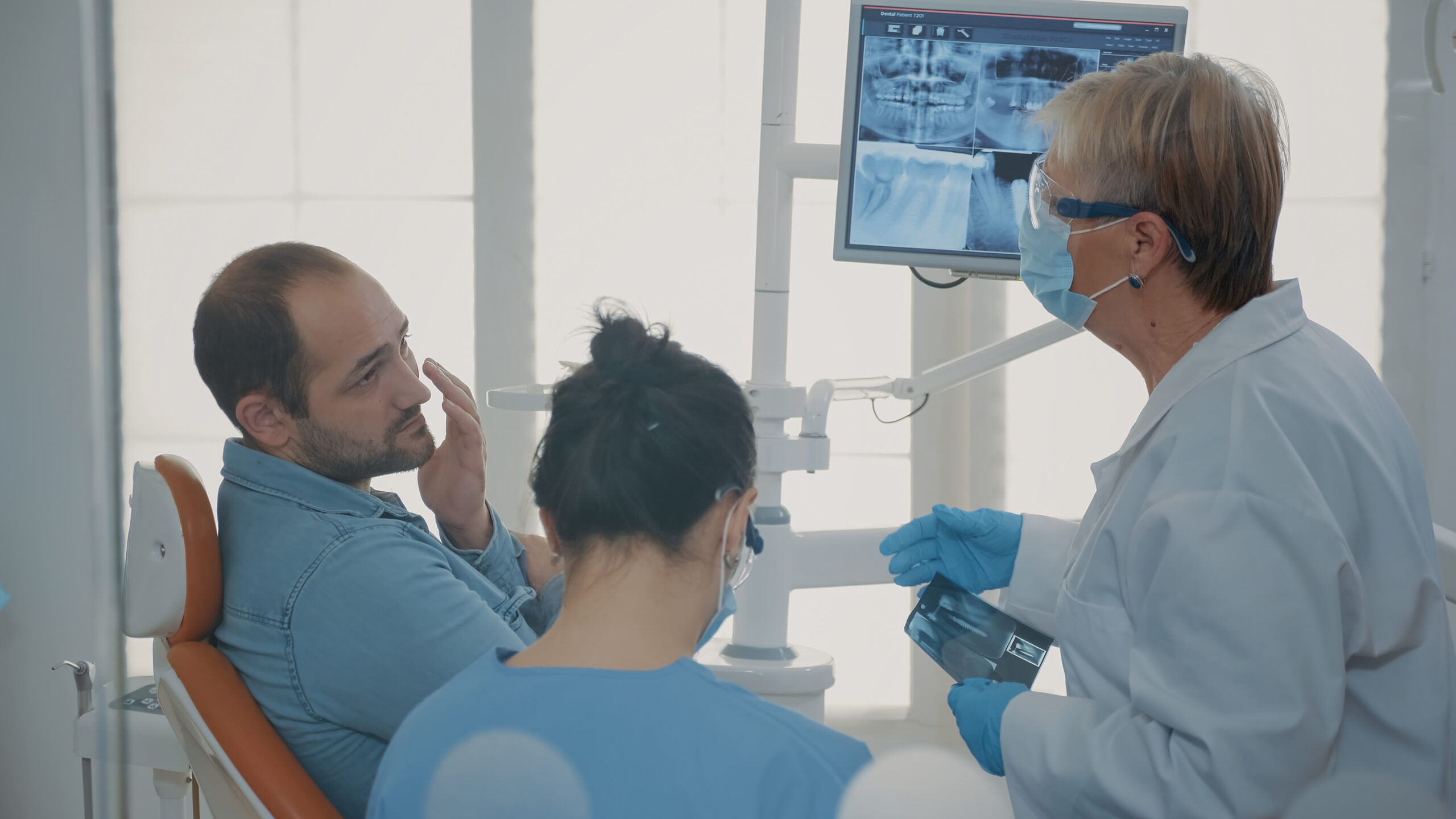 Dentist in Lake Oswego